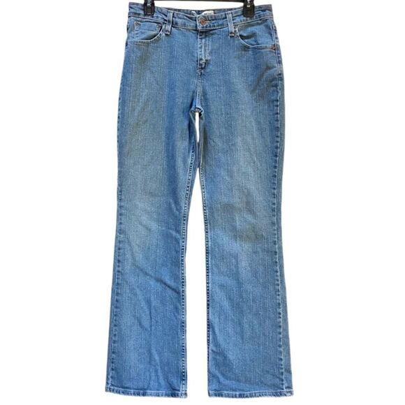 Levi’s Signature Mid Rise Bootcut Jeans in Blue Wash Women’s 10M - Picture 2 of 9